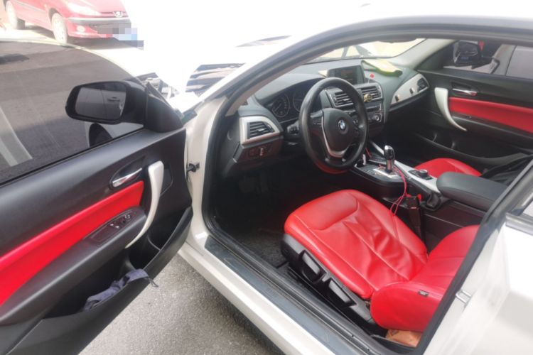 Used BMW 2 Series 2015 218i Driver Seat