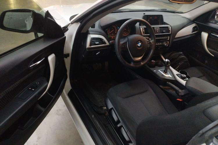 Used BMW 2 Series 2015 218i Driver Seat