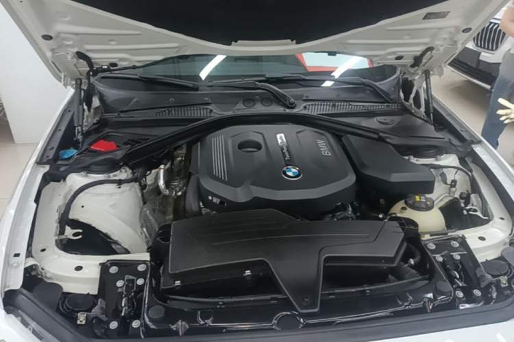 Used BMW 2 Series 2015 218i Engine Bay