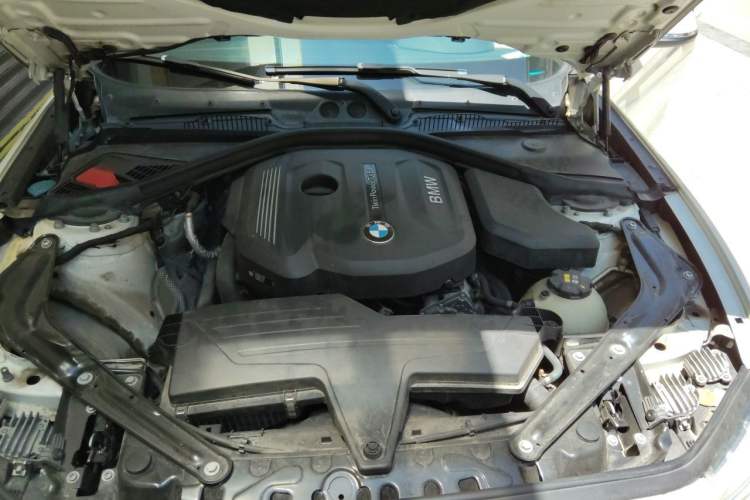 Used BMW 2 Series 2015 218i Convertible Coupe Engine Bay