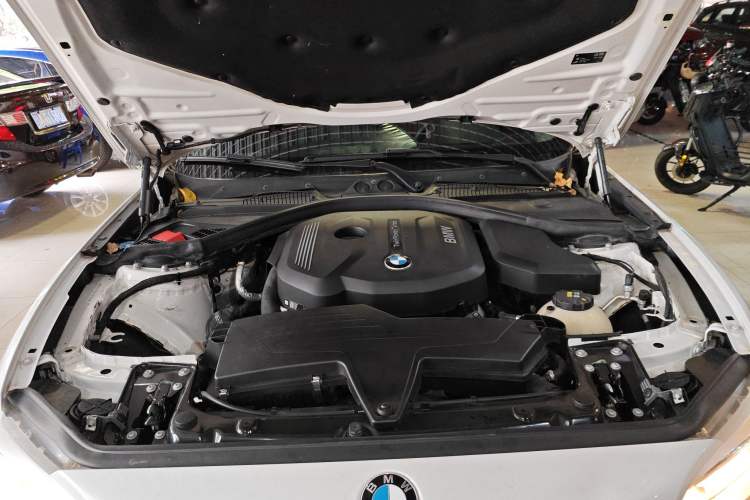Used BMW 2 Series 2015 218i Engine Bay