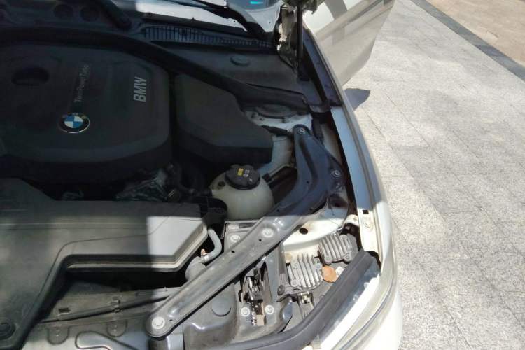 Used BMW 2 Series 2015 218i Convertible Coupe Engine Bay Left