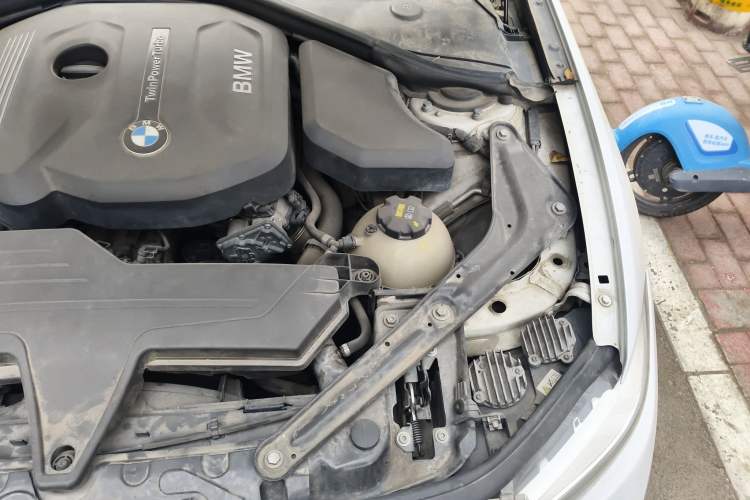 Used BMW 2 Series 2015 218i Convertible Coupe Engine Bay Left