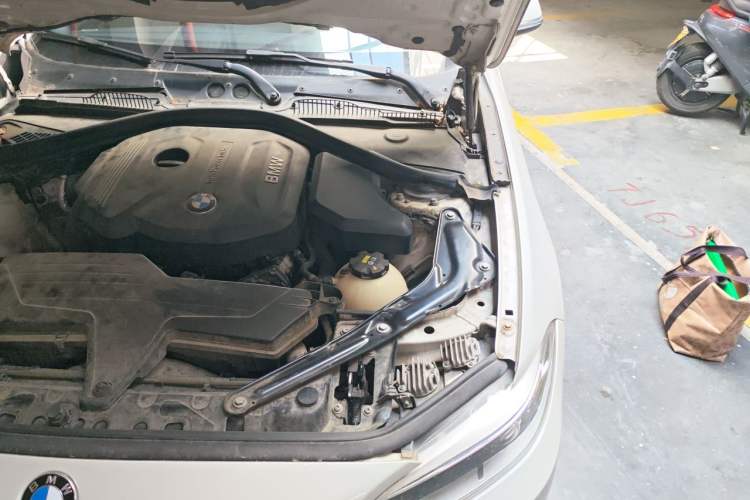 Used BMW 2 Series 2015 218i Convertible Coupe Engine Bay Left