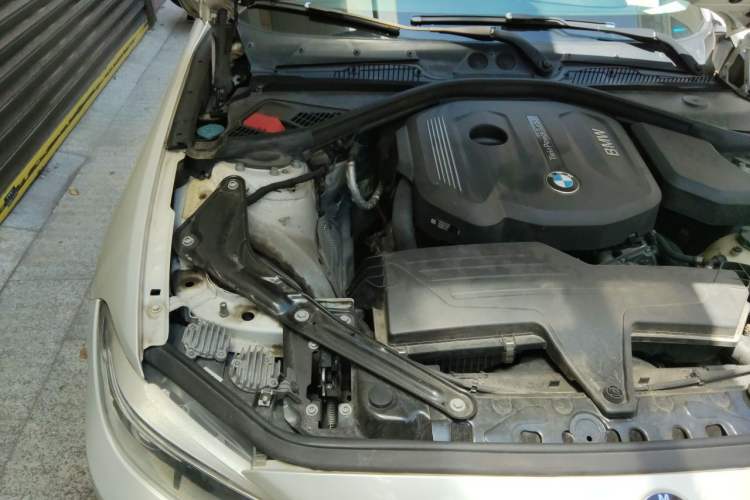 Used BMW 2 Series 2015 218i Convertible Coupe Engine Bay Right