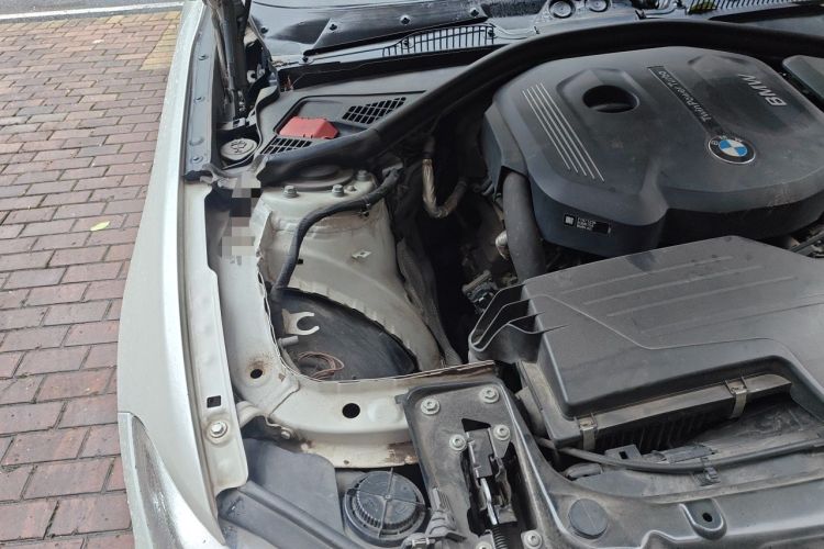 Used BMW 2 Series 2015 218i Engine Bay Right
