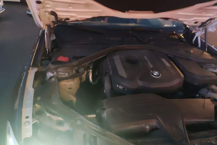 Used BMW 2 Series 2015 218i Convertible Coupe Engine Bay Right