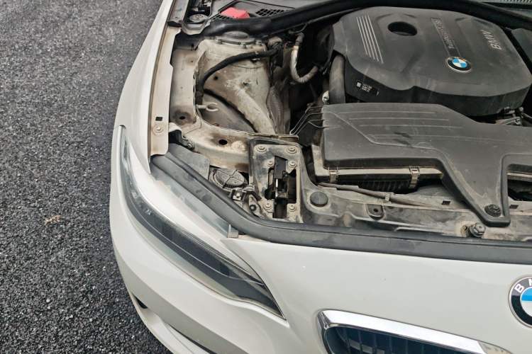 Used BMW 2 Series 2015 218i Engine Bay Right