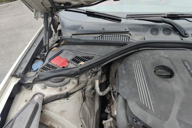 Used BMW 2 Series 2015 218i Convertible Coupe Engine Bay Right