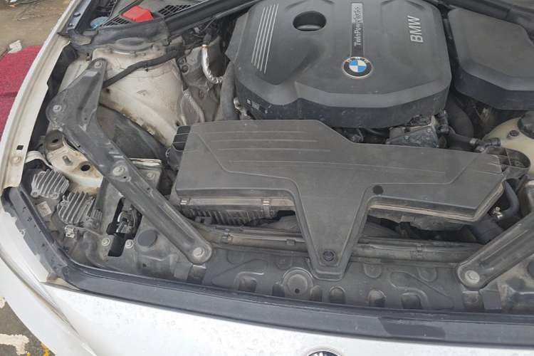Used BMW 2 Series 2015 218i Convertible Coupe Engine Bay Right