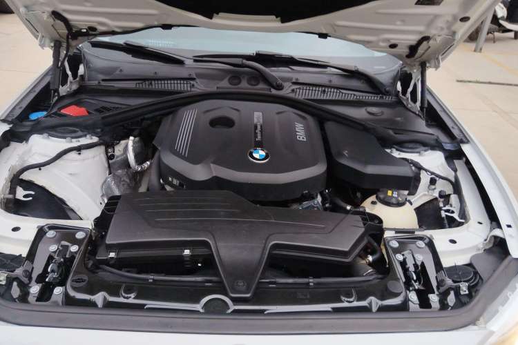 Used BMW 2 Series 2015 218i Engine Bay