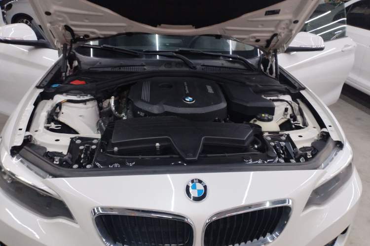 Used BMW 2 Series 2015 218i Engine Bay
