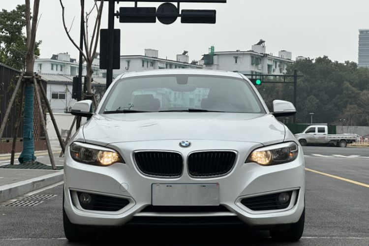 Used BMW 2 Series 2015 218i Exterior 1
