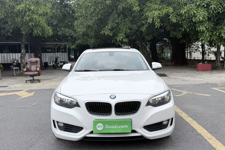 Used BMW 2 Series 2015 218i Exterior 1