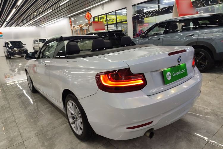 Used BMW 2 Series 2015 218i Convertible Coupe Exterior 2