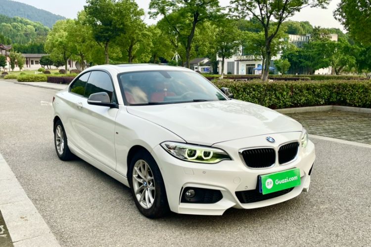 Used BMW 2 Series 2015 218i Exterior 2