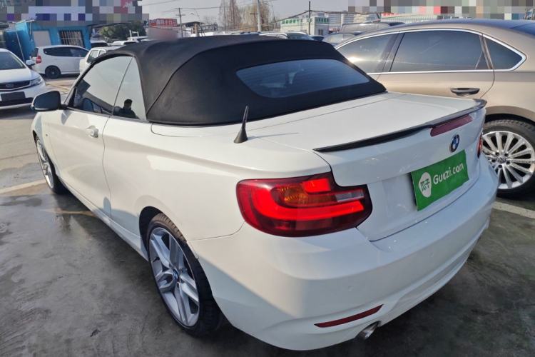 Used BMW 2 Series 2015 218i Convertible Coupe Exterior 2