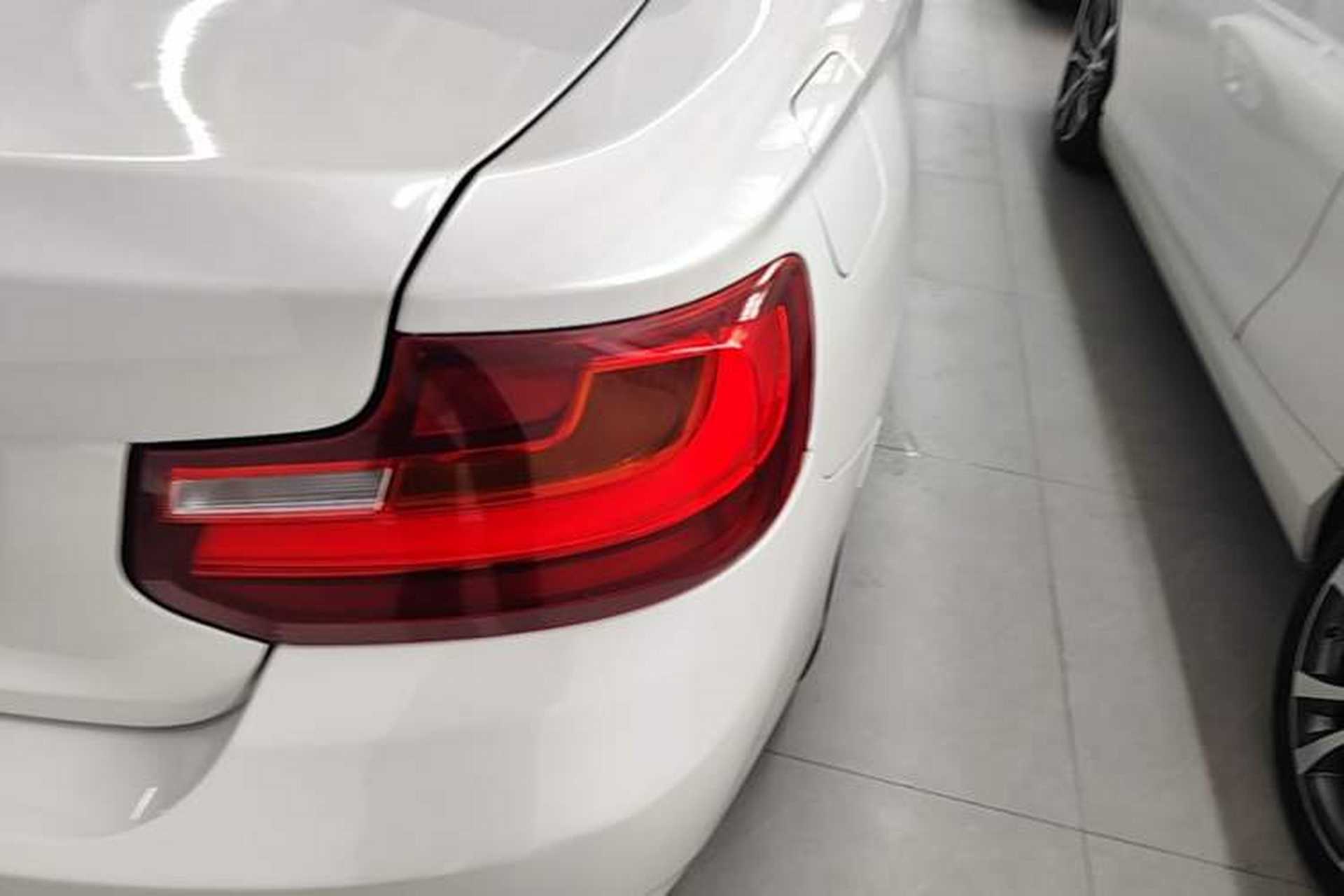 Used BMW 2 Series 2015 218i Convertible Coupe Exterior 3