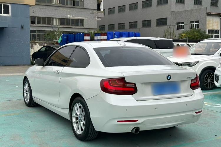 Used BMW 2 Series 2015 218i Exterior 3