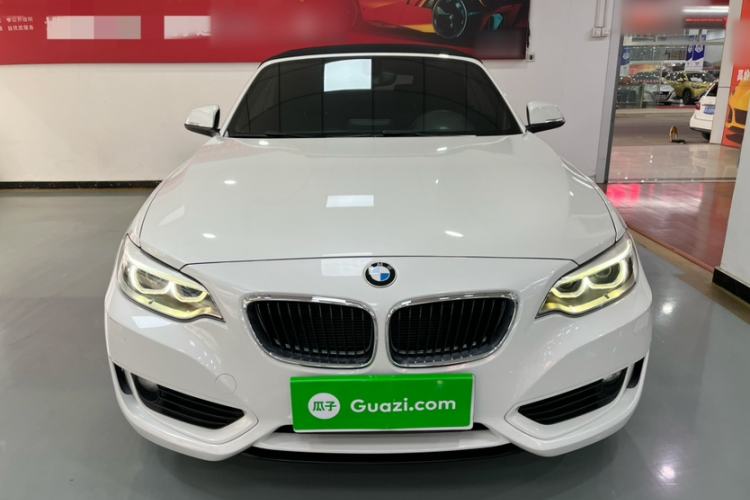 Used BMW 2 Series 2015 218i Convertible Coupe Exterior 3