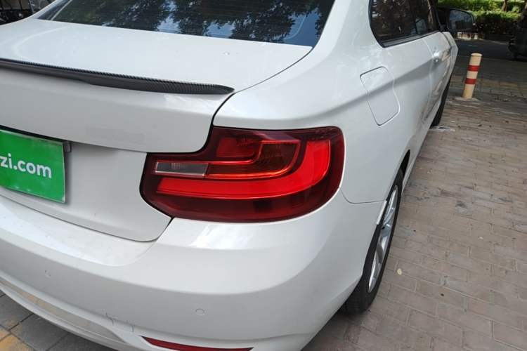 Used BMW 2 Series 2015 218i Exterior 3