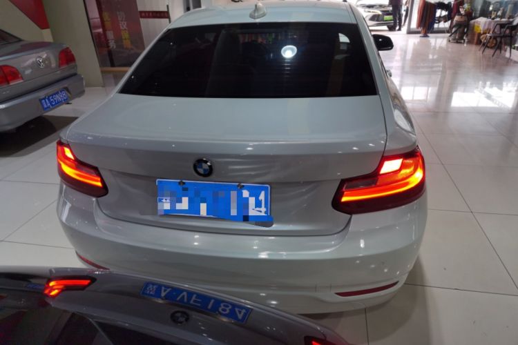 Used BMW 2 Series 2015 218i Exterior 4