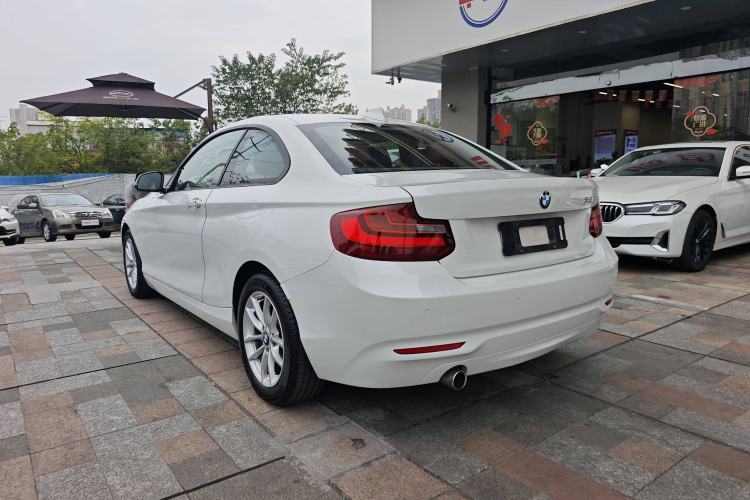 Used BMW 2 Series 2015 218i Exterior 4