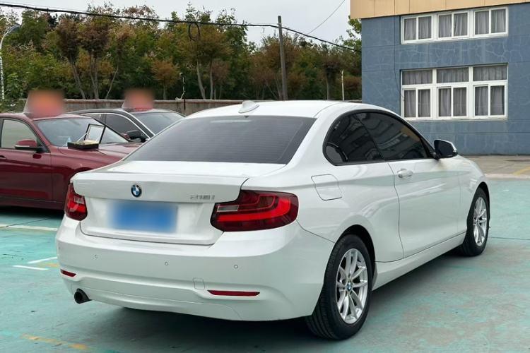 Used BMW 2 Series 2015 218i Exterior 5