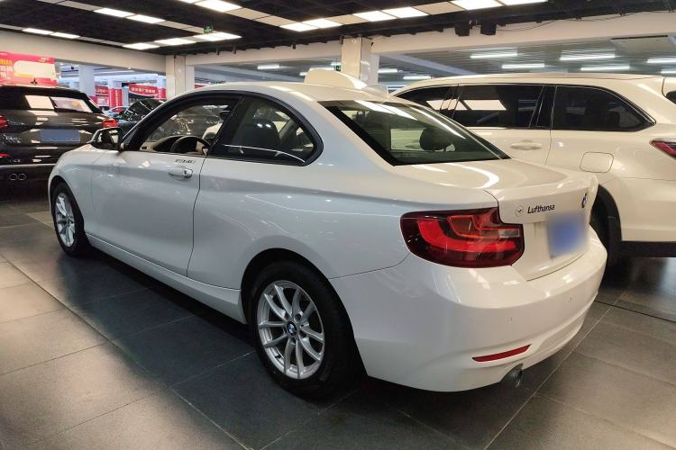 Used BMW 2 Series 2015 218i Exterior 5