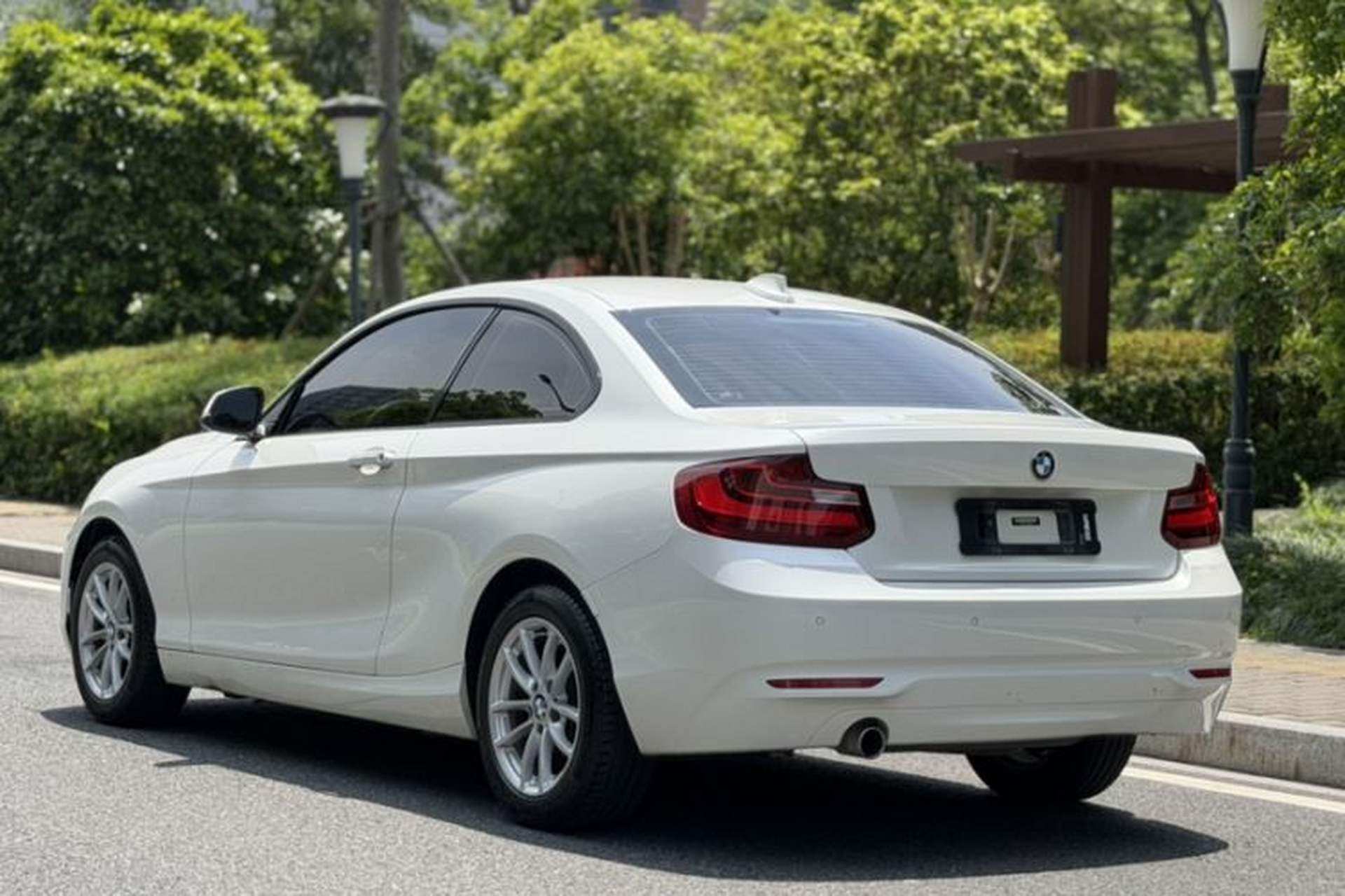 Used BMW 2 Series 2015 218i Exterior 5