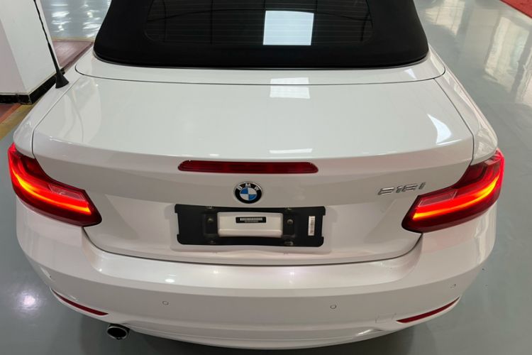 Used BMW 2 Series 2015 218i Convertible Coupe Exterior 6