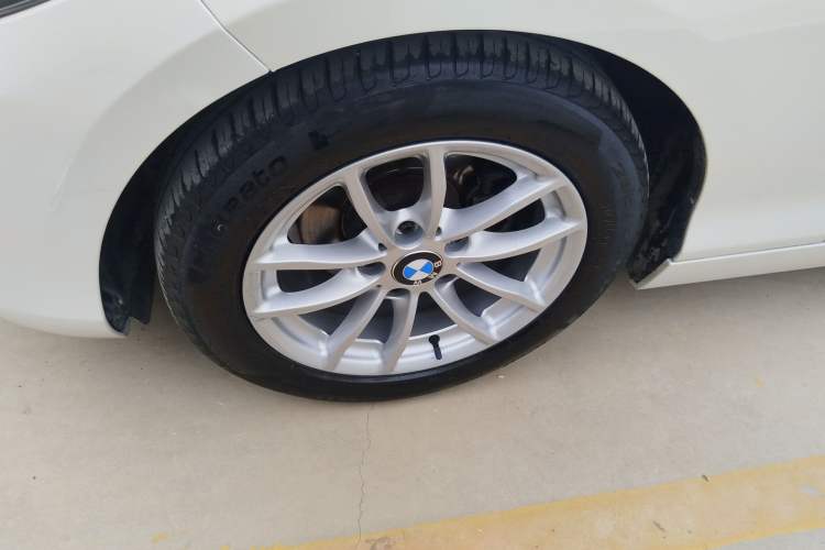 Used BMW 2 Series 2015 218i Exterior 7