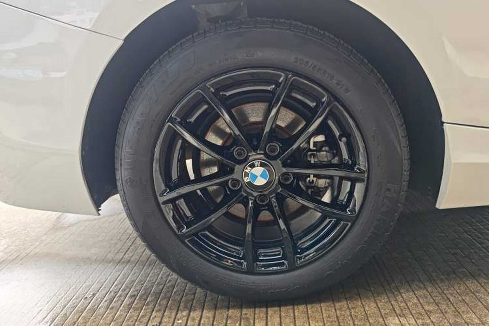 Used BMW 2 Series 2015 218i Convertible Coupe Exterior 8