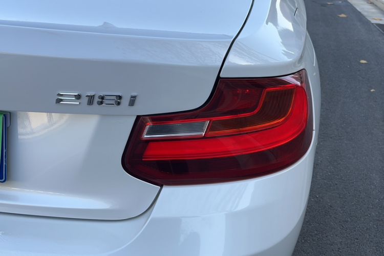 Used BMW 2 Series 2015 218i Exterior 8