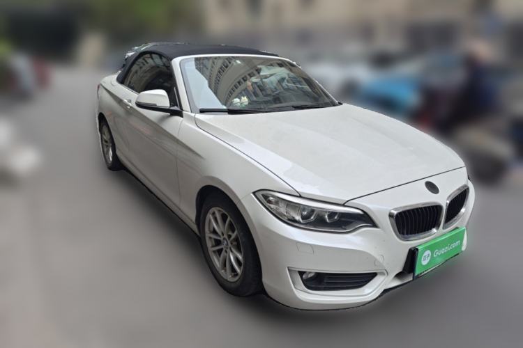Used BMW 2 Series 2015 218i Convertible Coupe Front Right 45 Deg