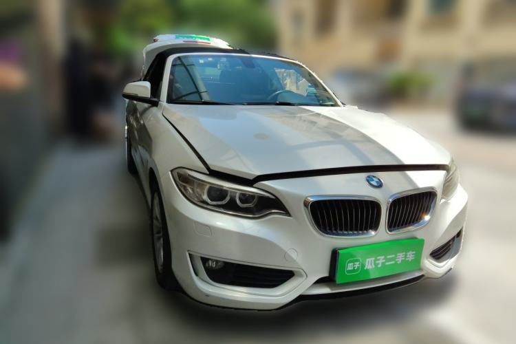 Used BMW 2 Series 2015 218i Convertible Coupe Front Right 45 Deg