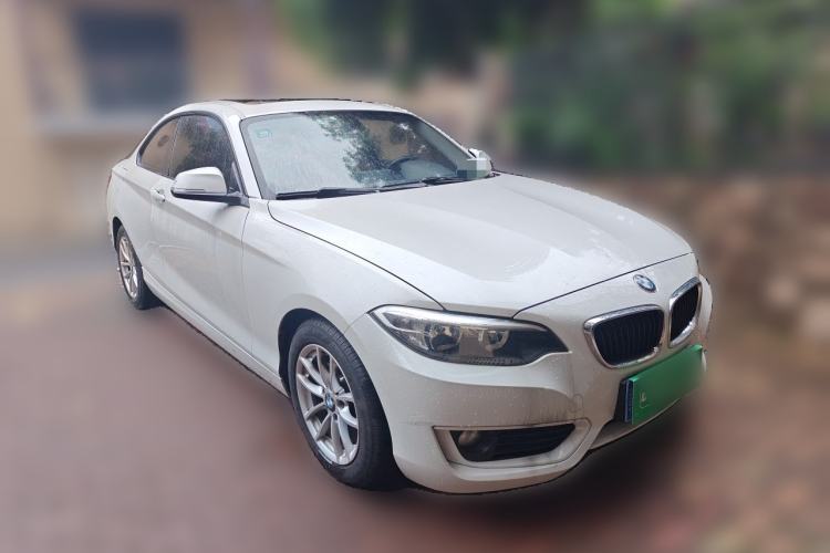Used BMW 2 Series 2015 218i Front Right 45 Deg