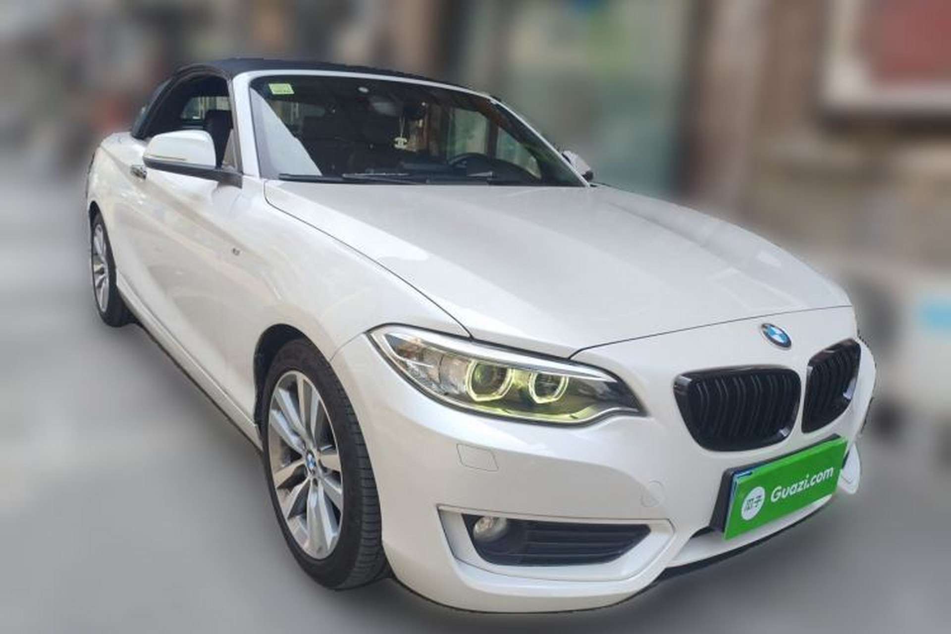 Used BMW 2 Series 2015 220i Convertible Coupe Leading Model Front Right 45 Deg