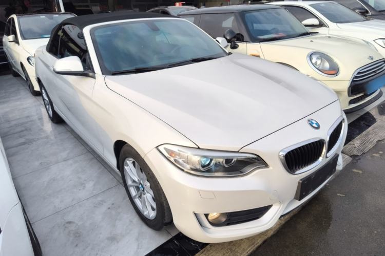 Used BMW 2 Series 2015 218i Convertible Coupe Front Right 45 Deg