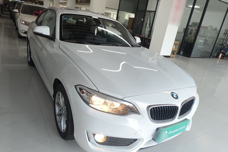 Used BMW 2 Series 2015 218i Front Right 45 Deg