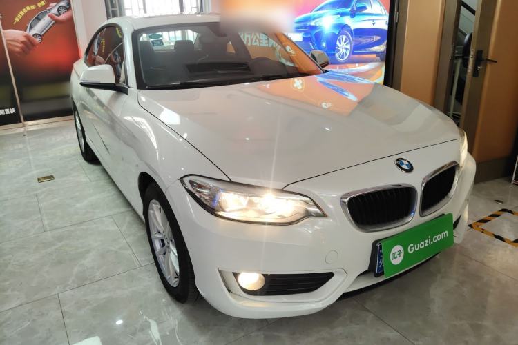 Used BMW 2 Series 2015 218i Front Right 45 Deg