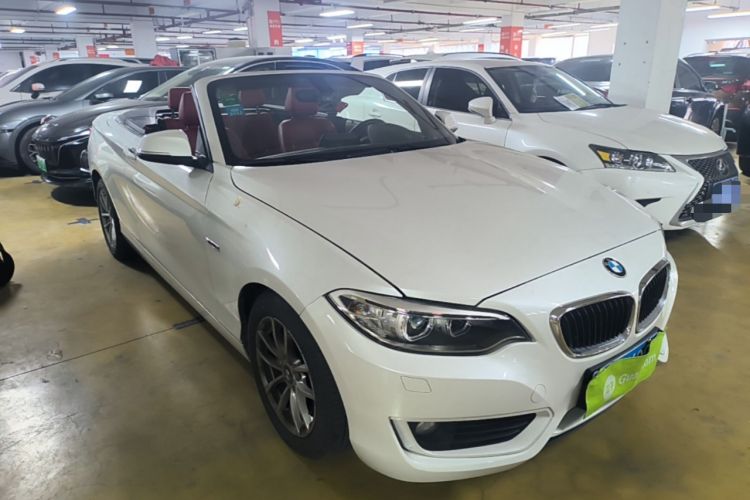 Used BMW 2 Series 2015 218i Convertible Coupe Front Right 45 Deg