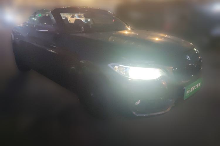 Used BMW 2 Series 2015 218i Convertible Coupe Front Right 45 Deg