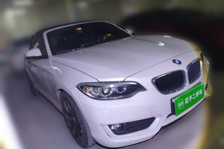 Used BMW 2 Series 2015 218i Convertible Coupe Front Right 45 Deg