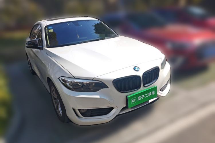 Used BMW 2 Series 2015 218i Front Right 45 Deg