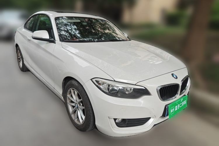 Used BMW 2 Series 2015 218i Front Right 45 Deg