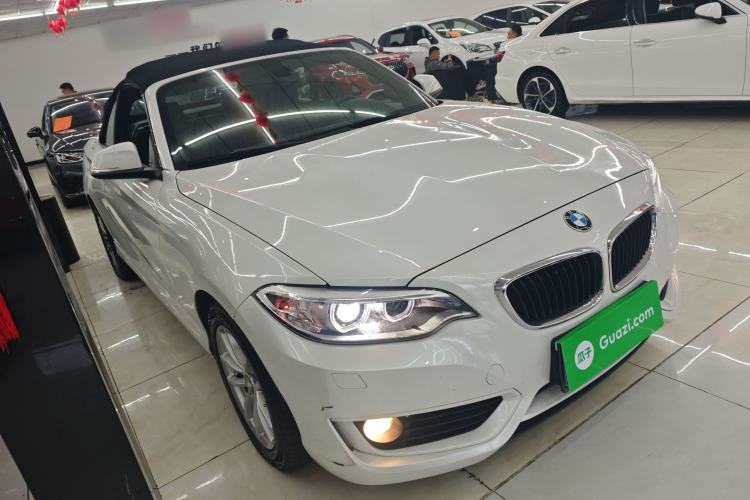 Used BMW 2 Series 2015 218i Convertible Coupe Front Right 45 Deg