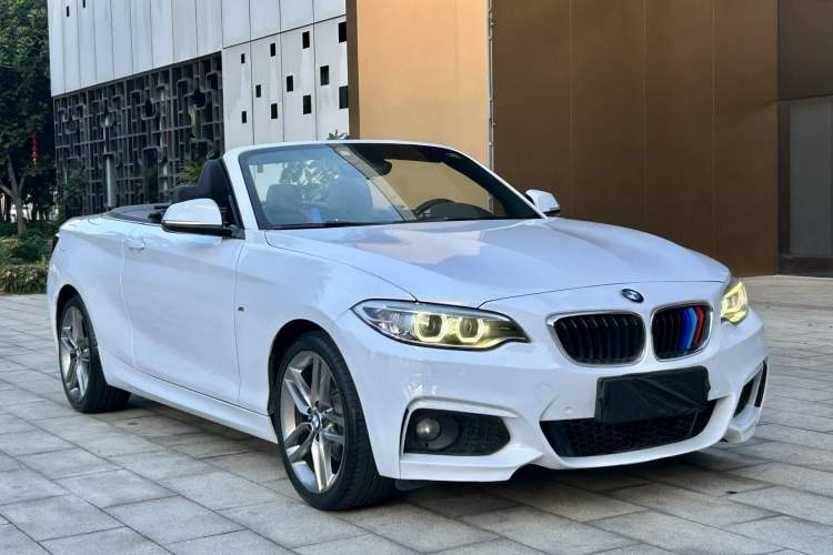 Used BMW 2 Series 2015 220i Convertible Coupe M Sport Edition Front Right 45 Deg