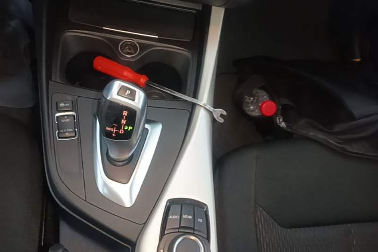 Used BMW 2 Series 2015 218i Gear Lever