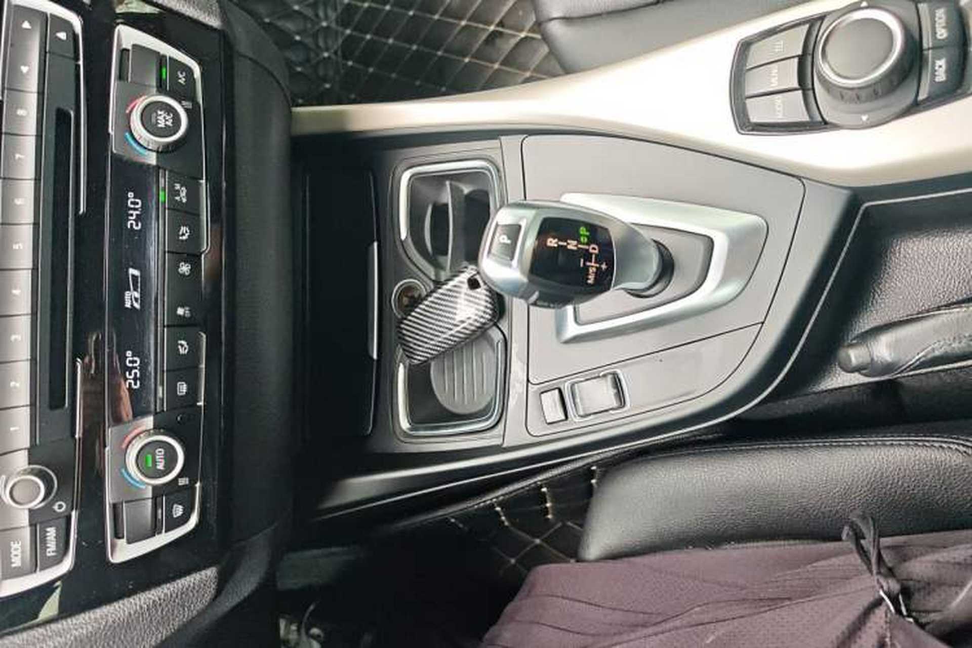 Used BMW 2 Series 2015 220i Convertible Coupe Leading Model Gear Lever
